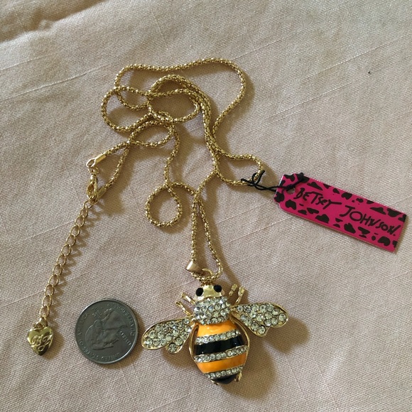 NWT Betsey Johnson Bee Necklace - Picture 3 of 9